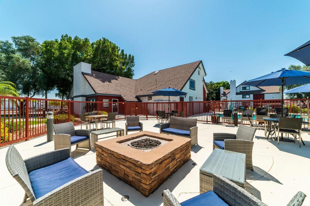 Metro Phx Downstairs Studio Sleeps 4 Ada Accessible Phoenix Exterior photo